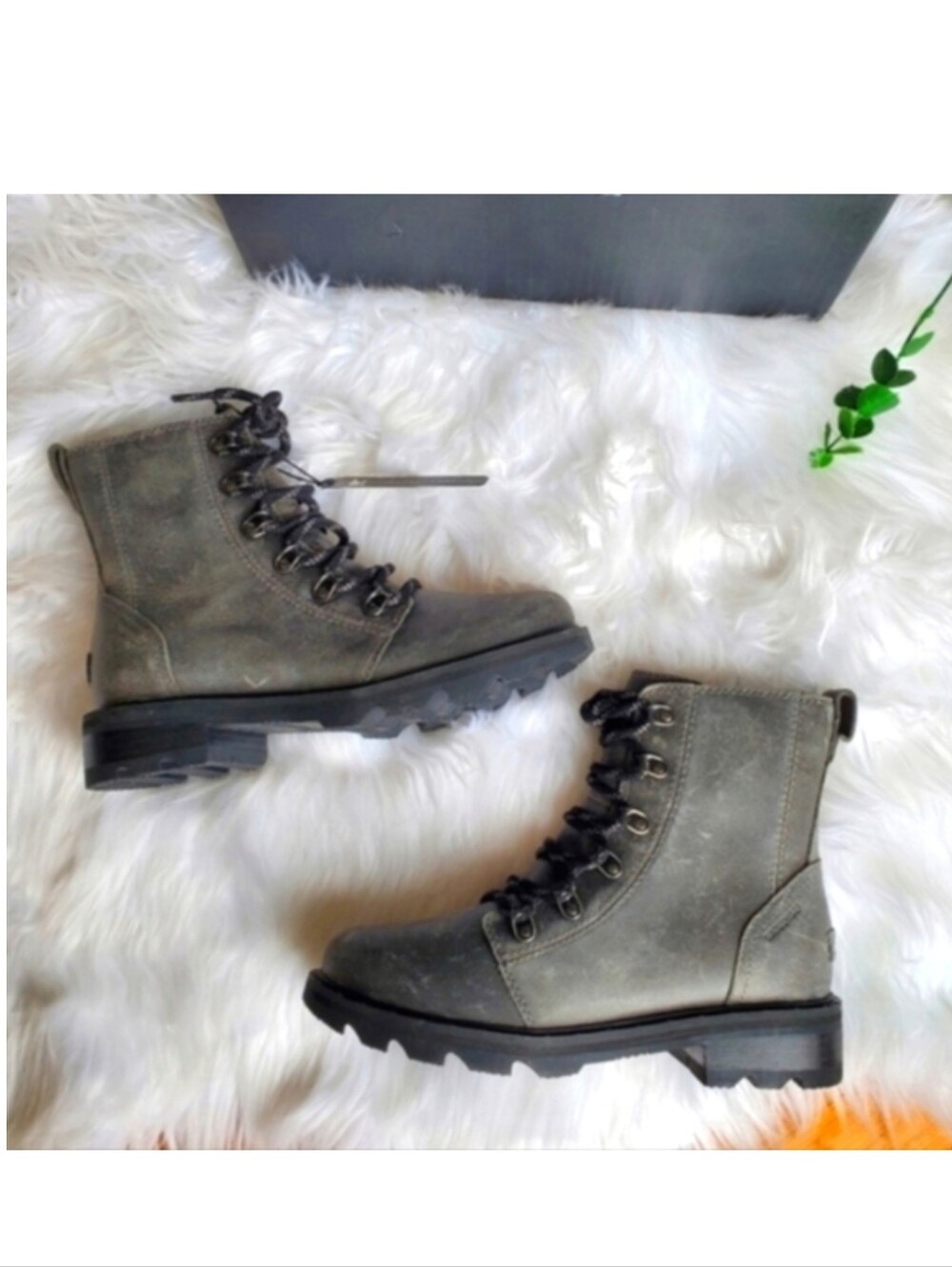 ✨️NWT Sorel Lennox Lace Boot - Women's Size 6